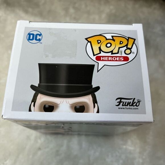 Funko POP 2020 ! Heroes The Penguin #339 DC Comics Batman Returns Vinyl Figure - Picture 3 of 7